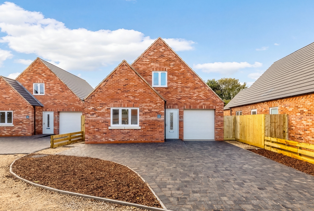 Plot 5, 